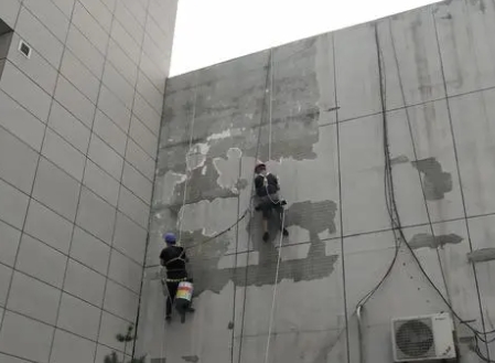 汤旺河楼顶漏水维修公司分享下汤旺河外墙防水的注意事项